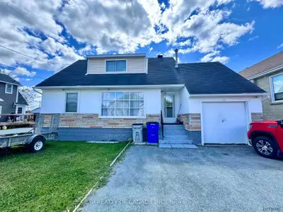 Detached in Timmins