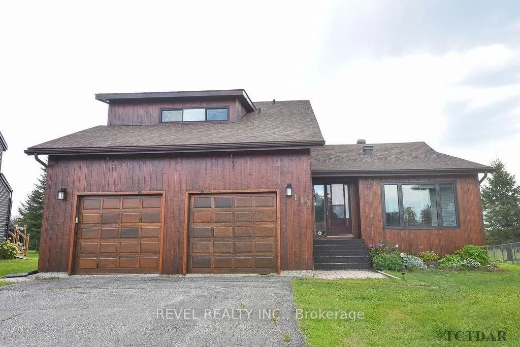 Detached in Timmins