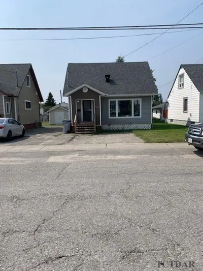 Detached in Timmins