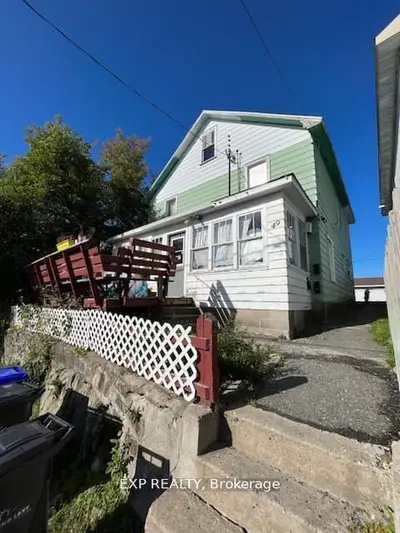 Triplex in Kirkland Lake