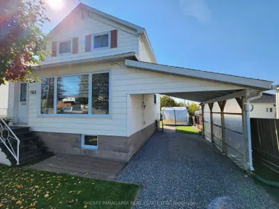 Detached in Kirkland Lake