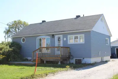 Detached in Smooth Rock Falls