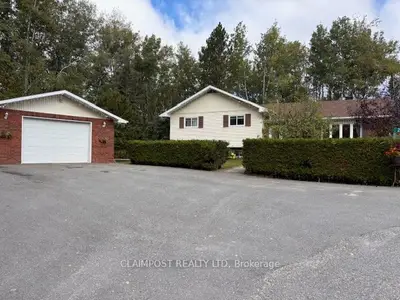 Detached in Timmins