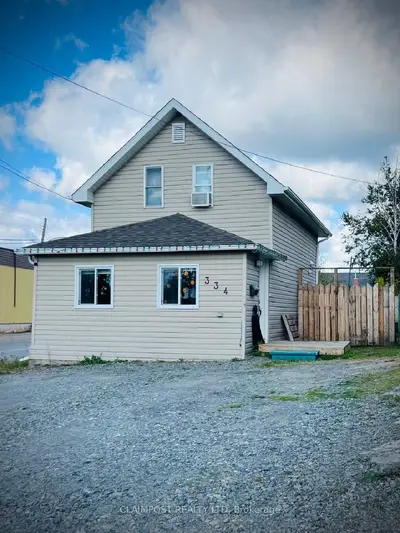 Detached in Timmins