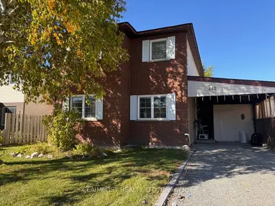 Detached in Timmins