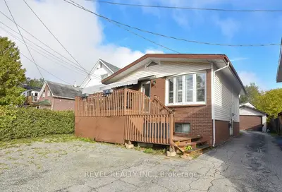 Detached in Timmins