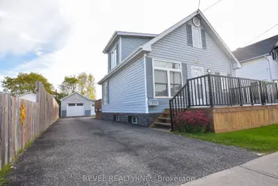 Detached in Timmins