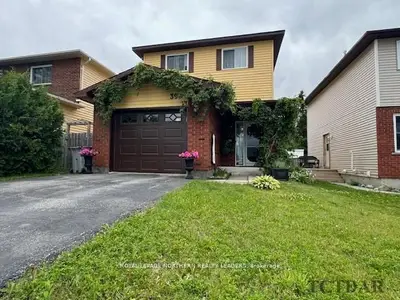 Detached in Timmins