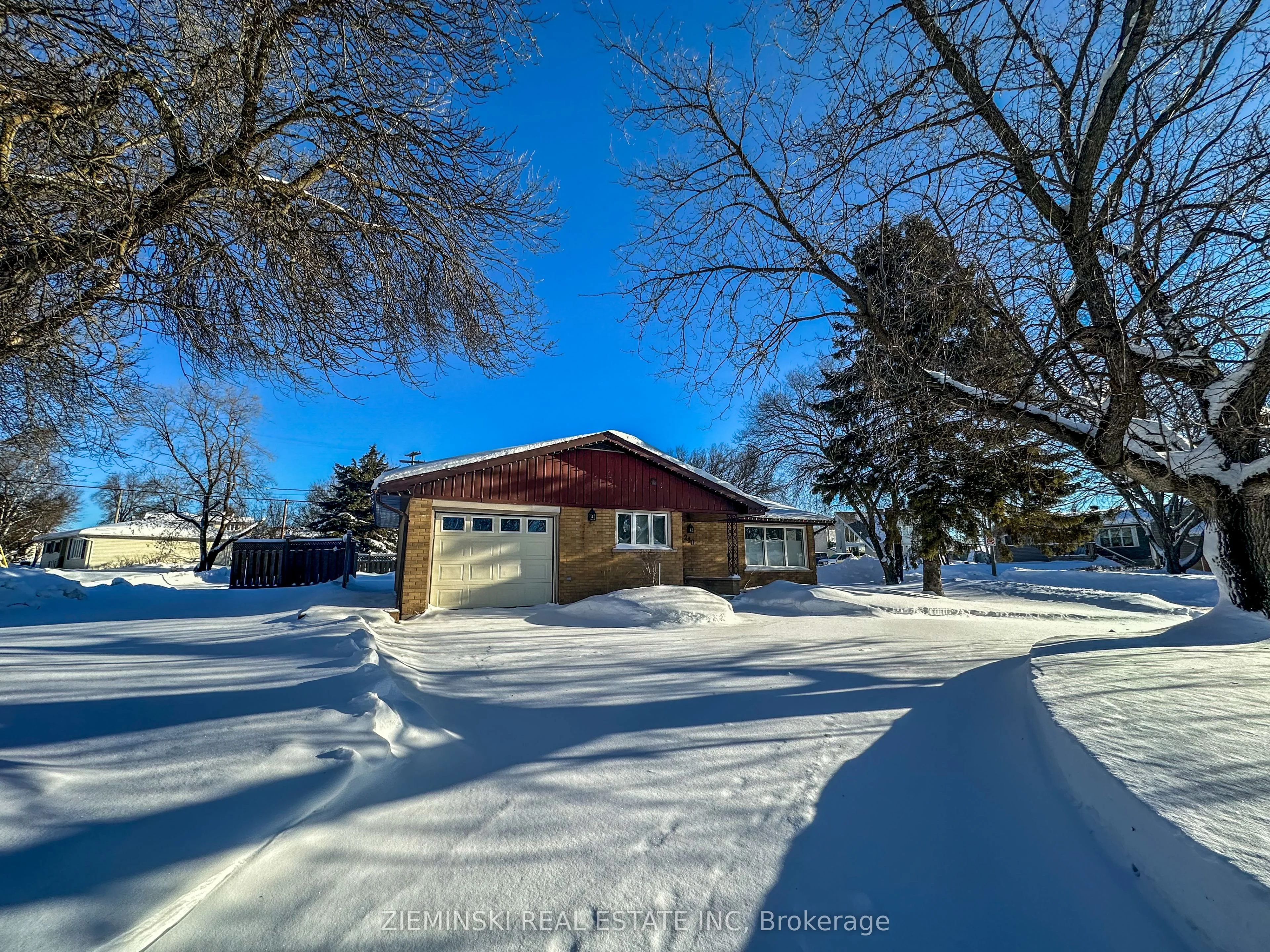 240 Devonshire Avenue, Iroquois Falls, On P0k 1e0