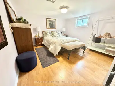 Detached in Oakville