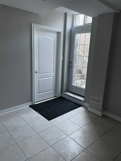 Detached in Milton