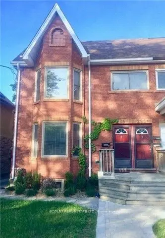 Duplex in Toronto