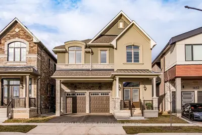 Detached in Oakville