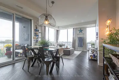 Condo Apartment in Oakville