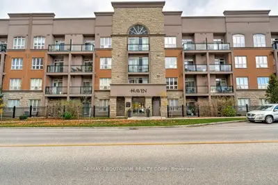Condo Apartment in Burlington