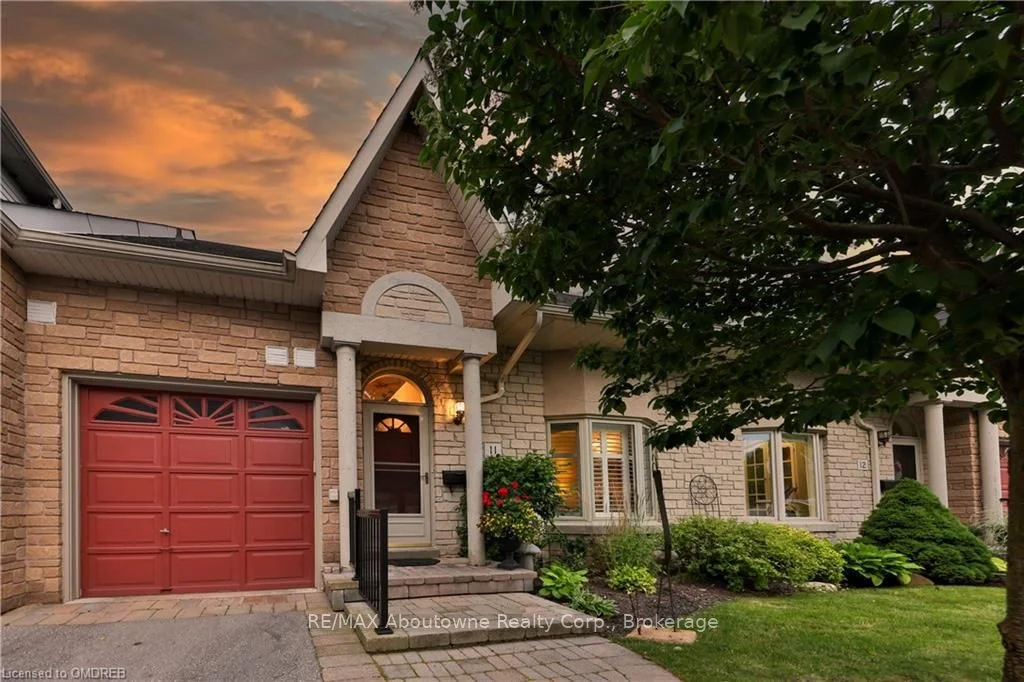 Condo Townhouse in Mississauga
