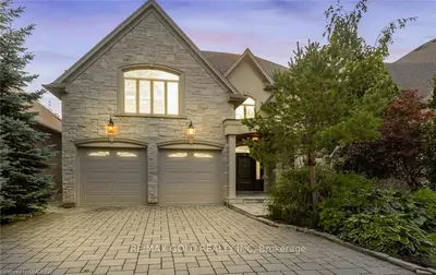 Detached in Burlington