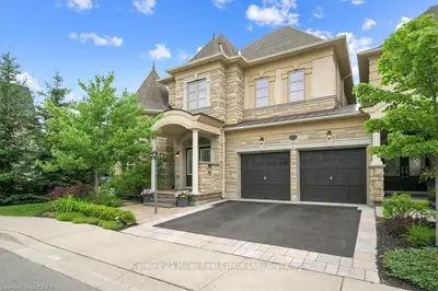 2447 Chateau, Oakville, On, L6m 0s1