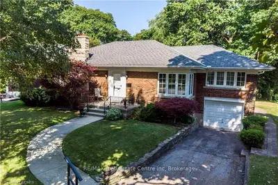 Detached in Oakville