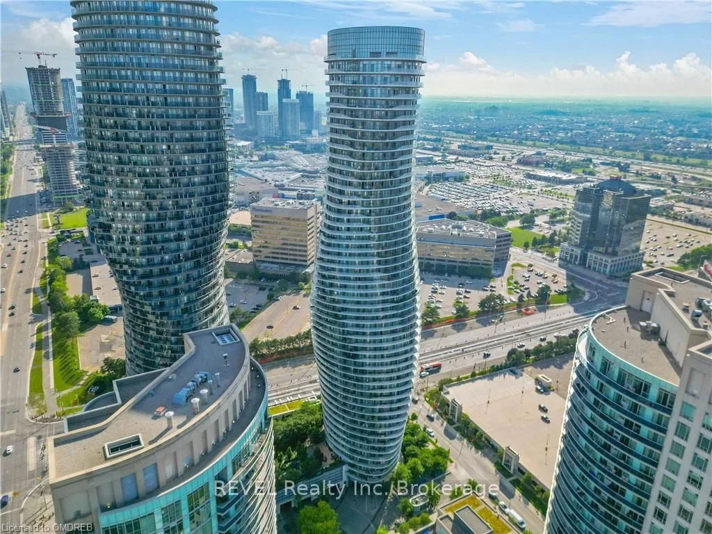 Condo Apartment in Mississauga