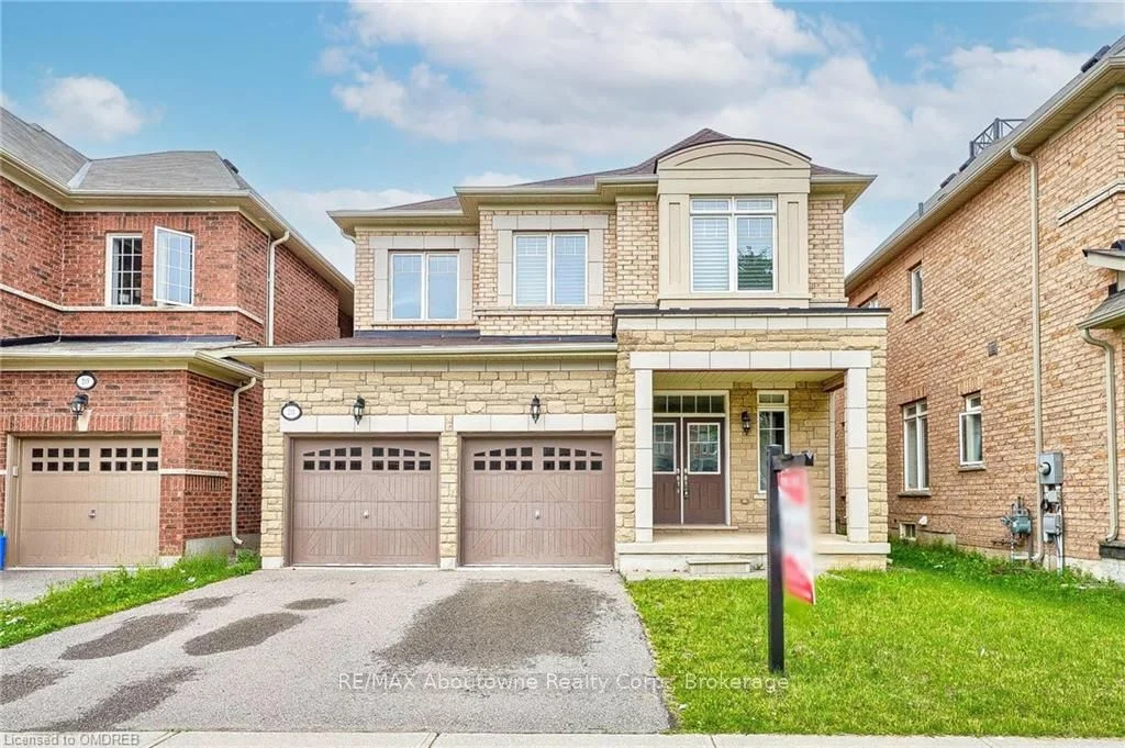Detached in Oakville