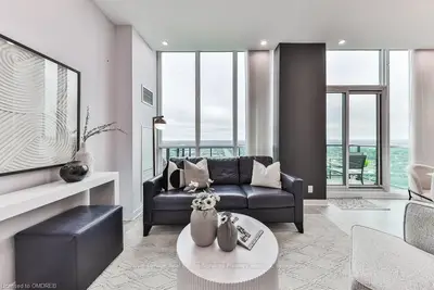 Condo Townhouse in Mississauga