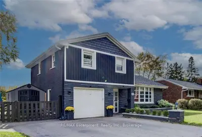 Detached in Burlington