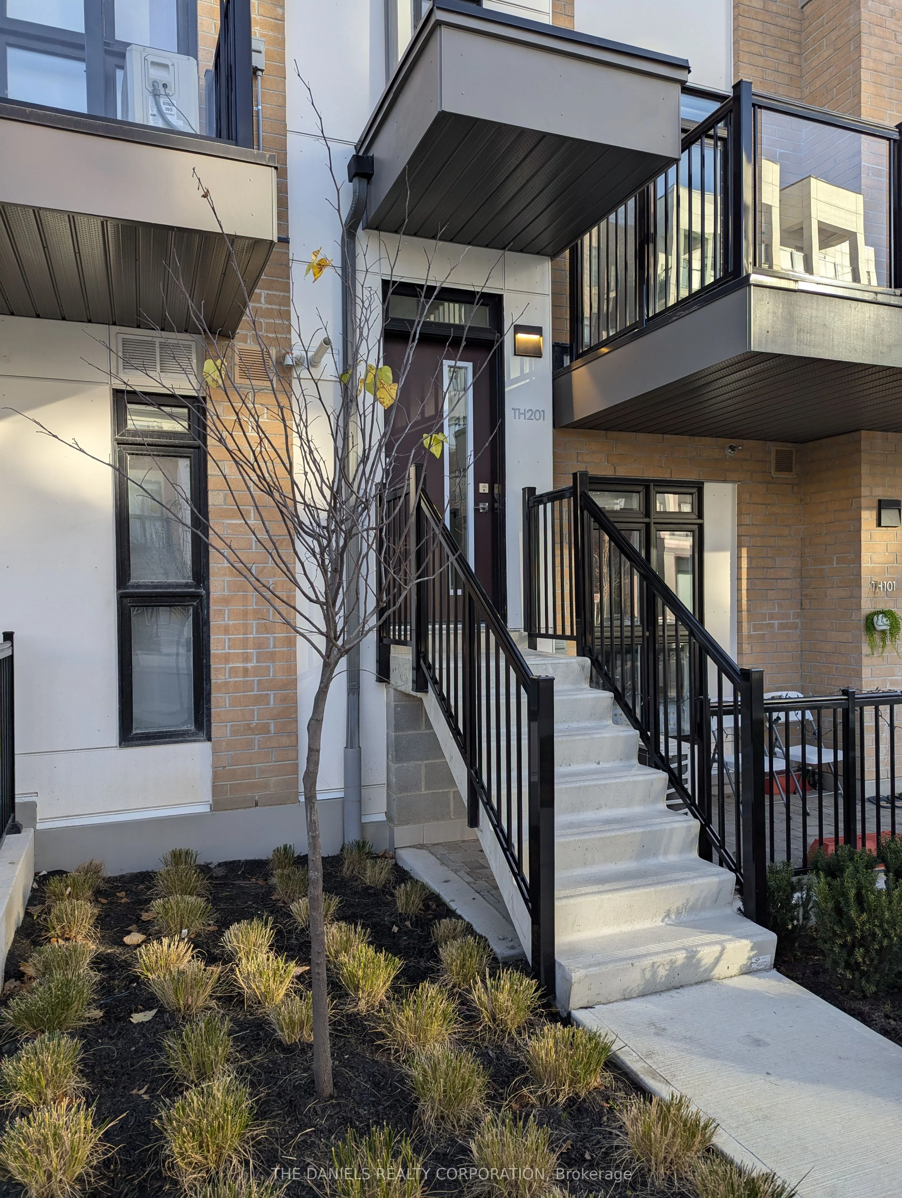 Condo Townhouse in Toronto