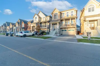 Detached in Brampton