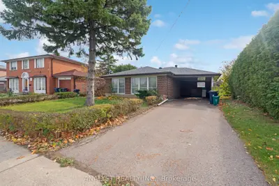 Detached in Toronto