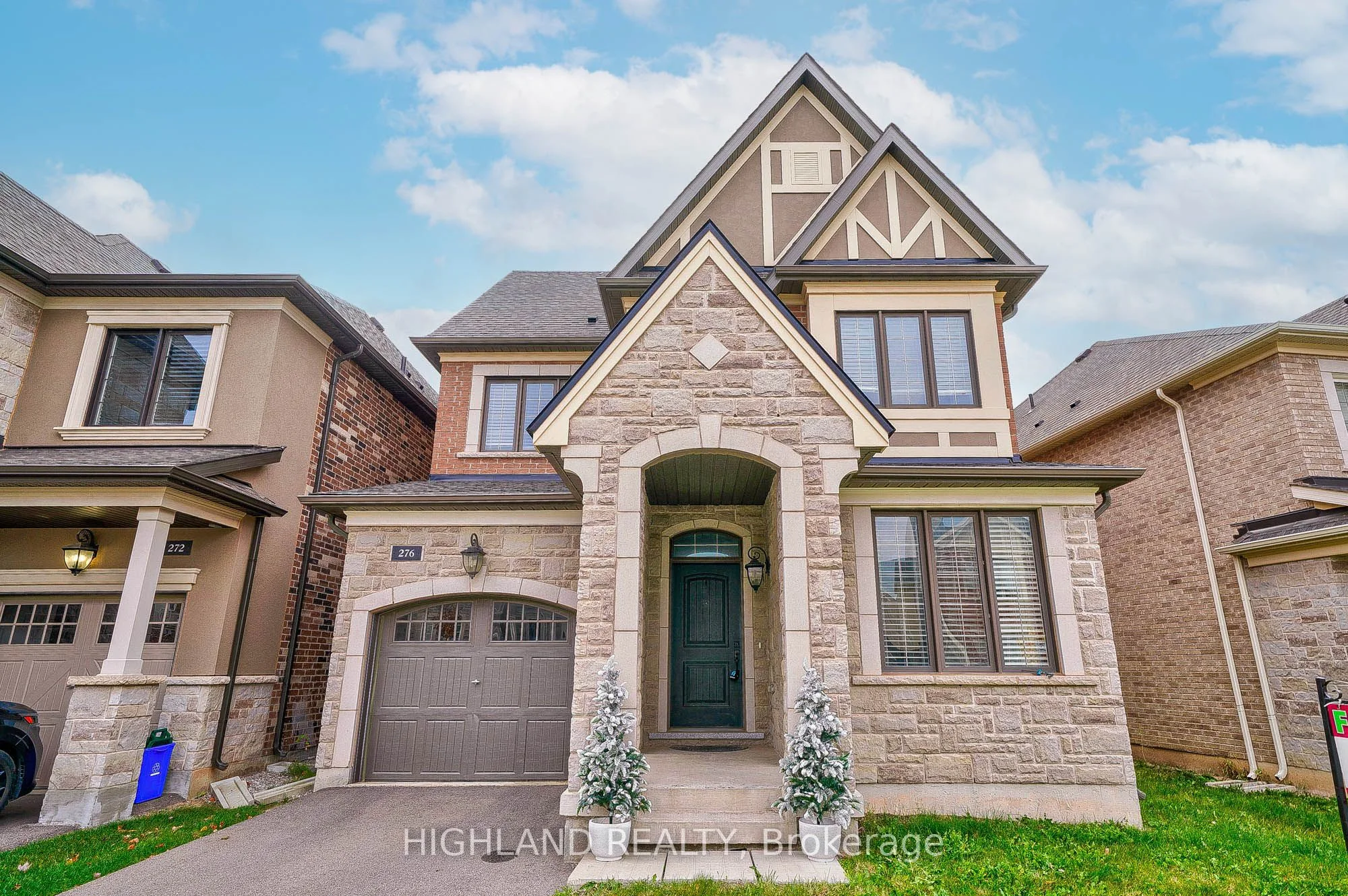 Detached in Oakville