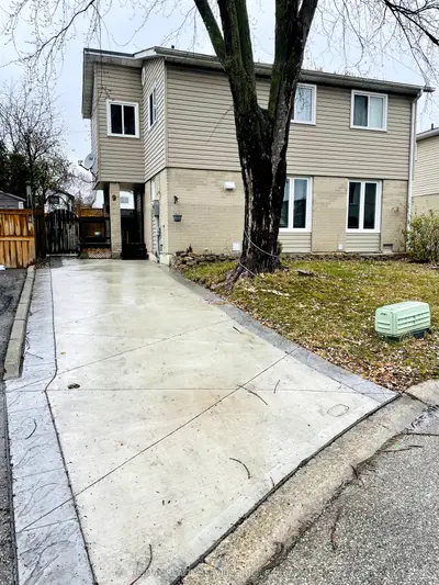 Detached in Brampton