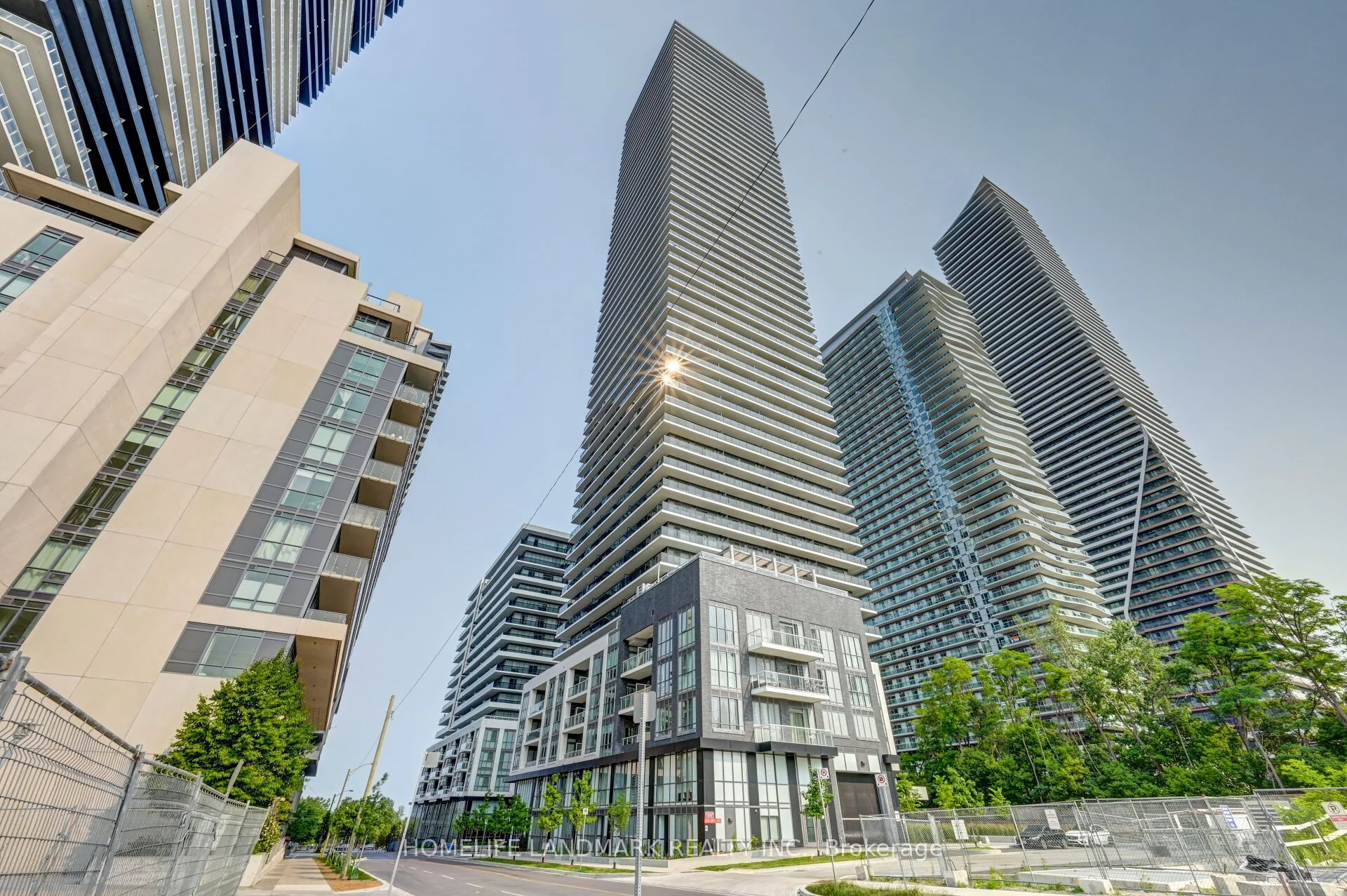 70 Annie Craig Drive 3901, Toronto W06, On M8v 0g2