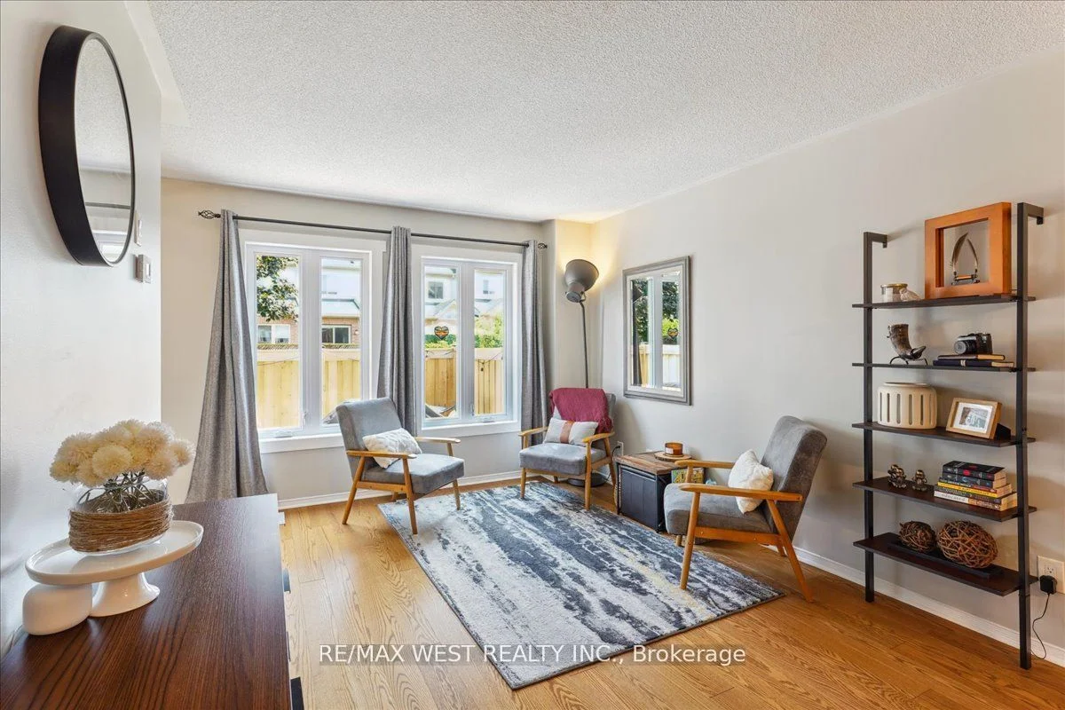 1231 Parkwest Place 29, Mississauga, On L5e 3j3