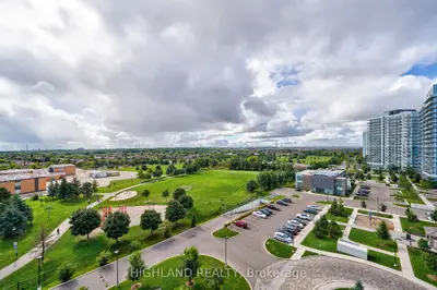 Condo Apartment in Mississauga
