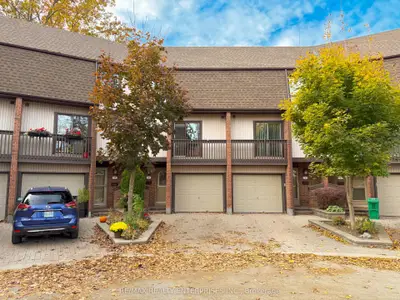 1060 Walden Circle 34, Mississauga, On L5j 4j9