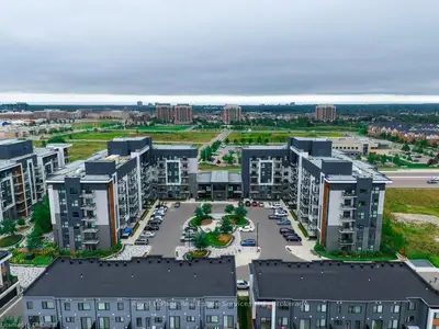 Condo Apartment in Oakville