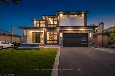 334 Weighton Drive, Oakville, On L6k 2r4