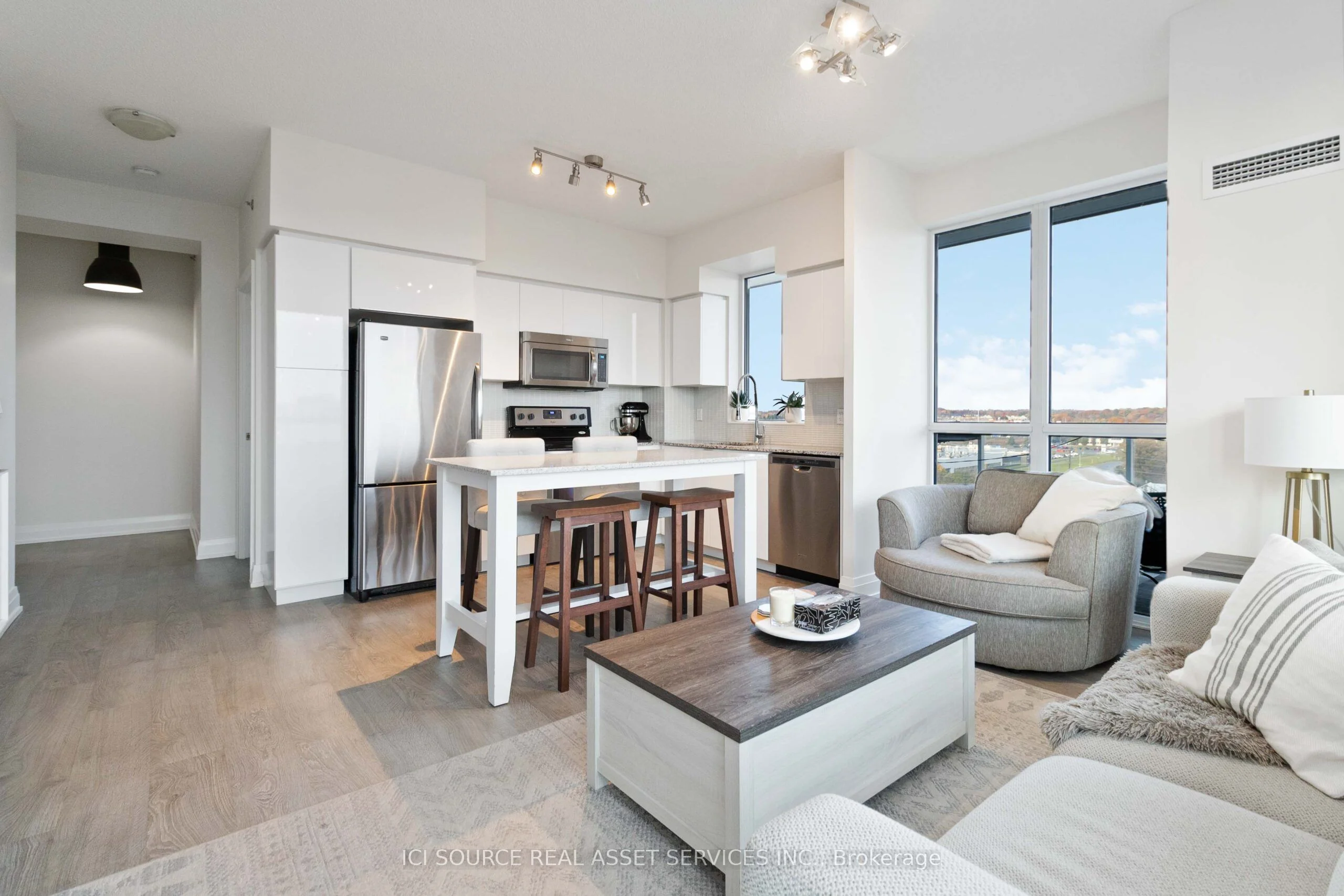 65 Speers Road 903, Oakville, On L6k 0j1