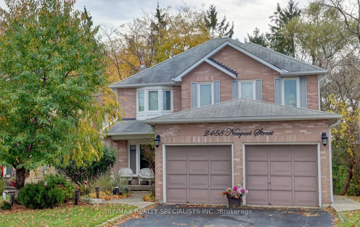 Detached in Burlington