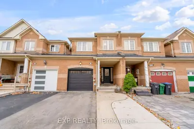 Att/Row/Townhouse in Mississauga