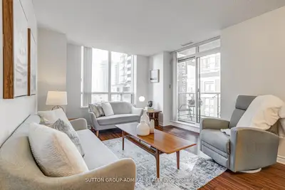 Condo Apartment in Toronto