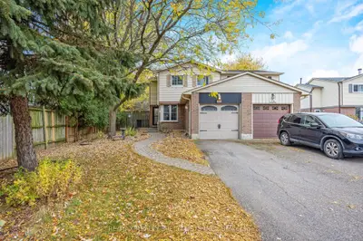 Semi-Detached in Milton
