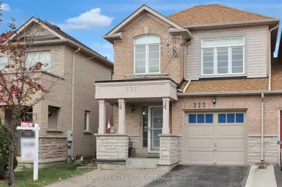 Att/Row/Townhouse in Milton