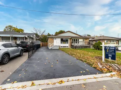 Semi-Detached in Brampton