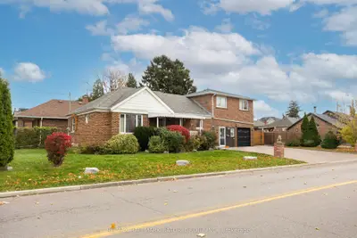 Detached in Toronto