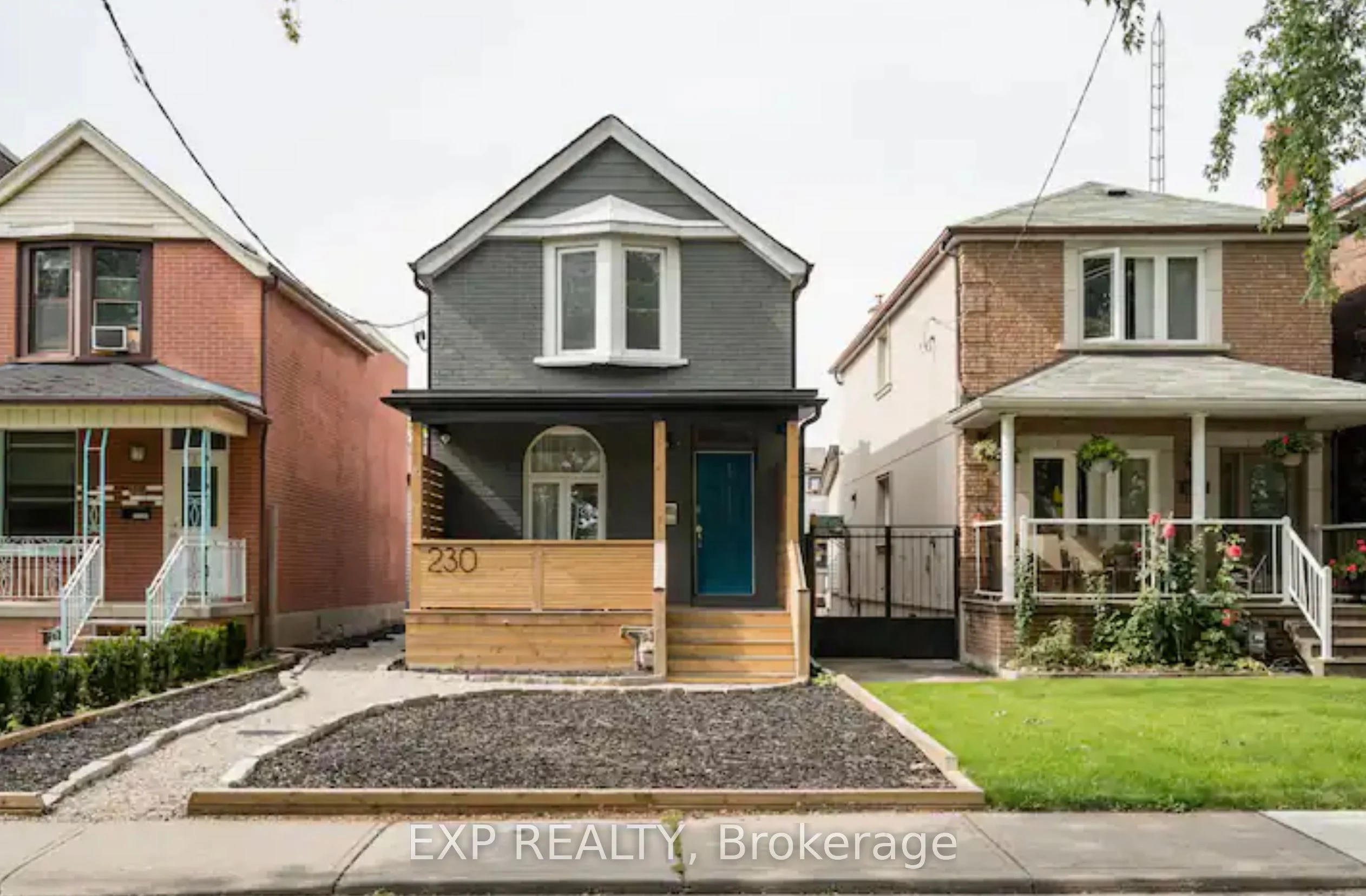 230 Campbell Avenue Lower, Toronto W02, On M6p 3v4