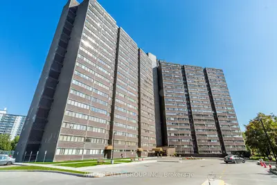 Condo Apartment in Toronto