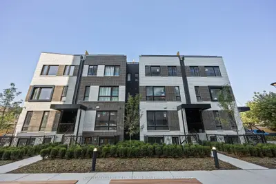 Condo Townhouse in Toronto