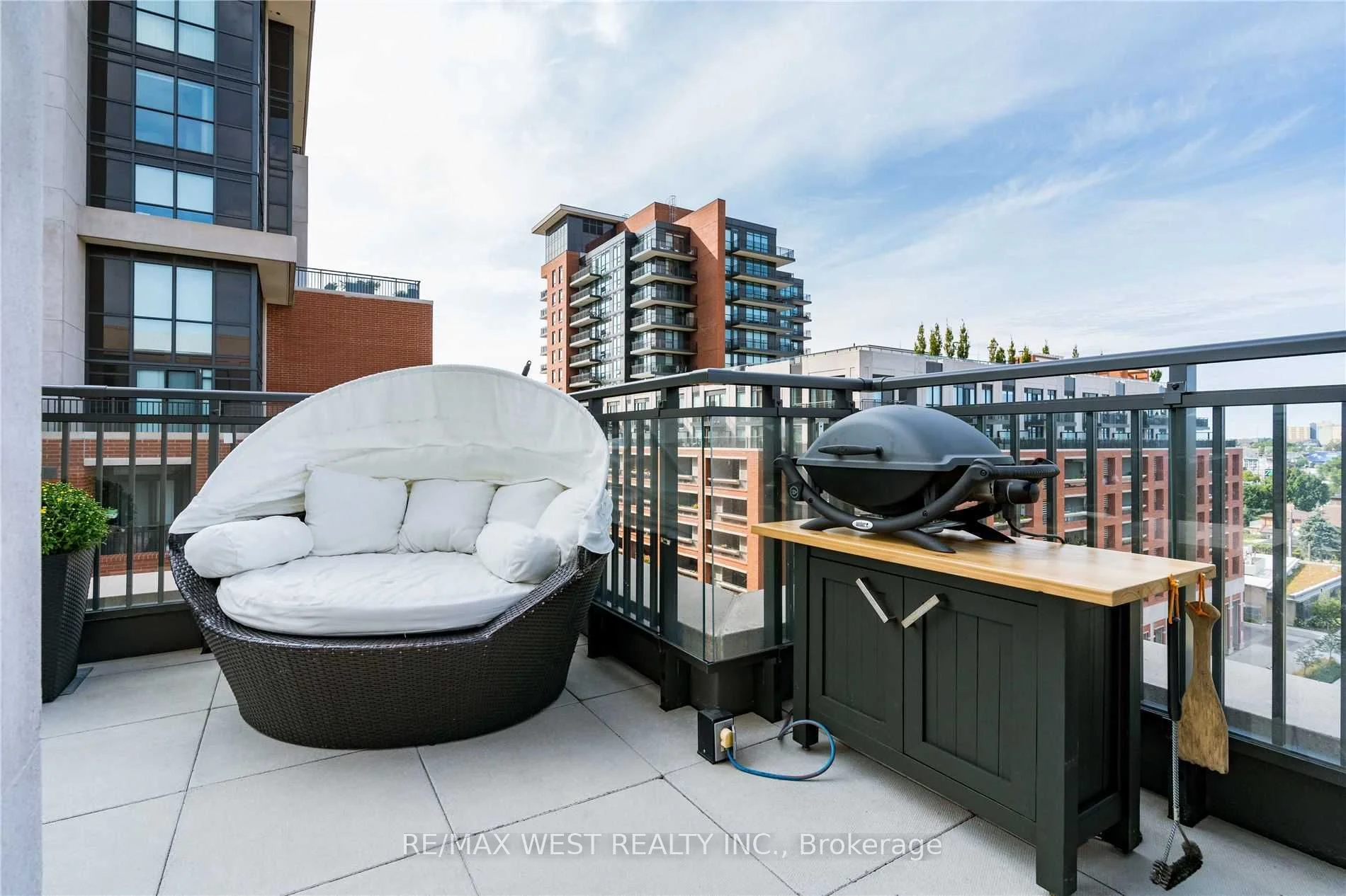 36 Via Bagnato Avenue 730, Toronto W04, ON M6A 0B7